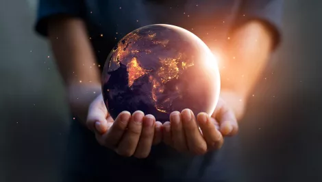 Startup's 'super-map' takes on Google Earth